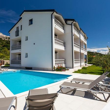 Bed & Breakfast Dosen IV Baska  Bagian luar foto