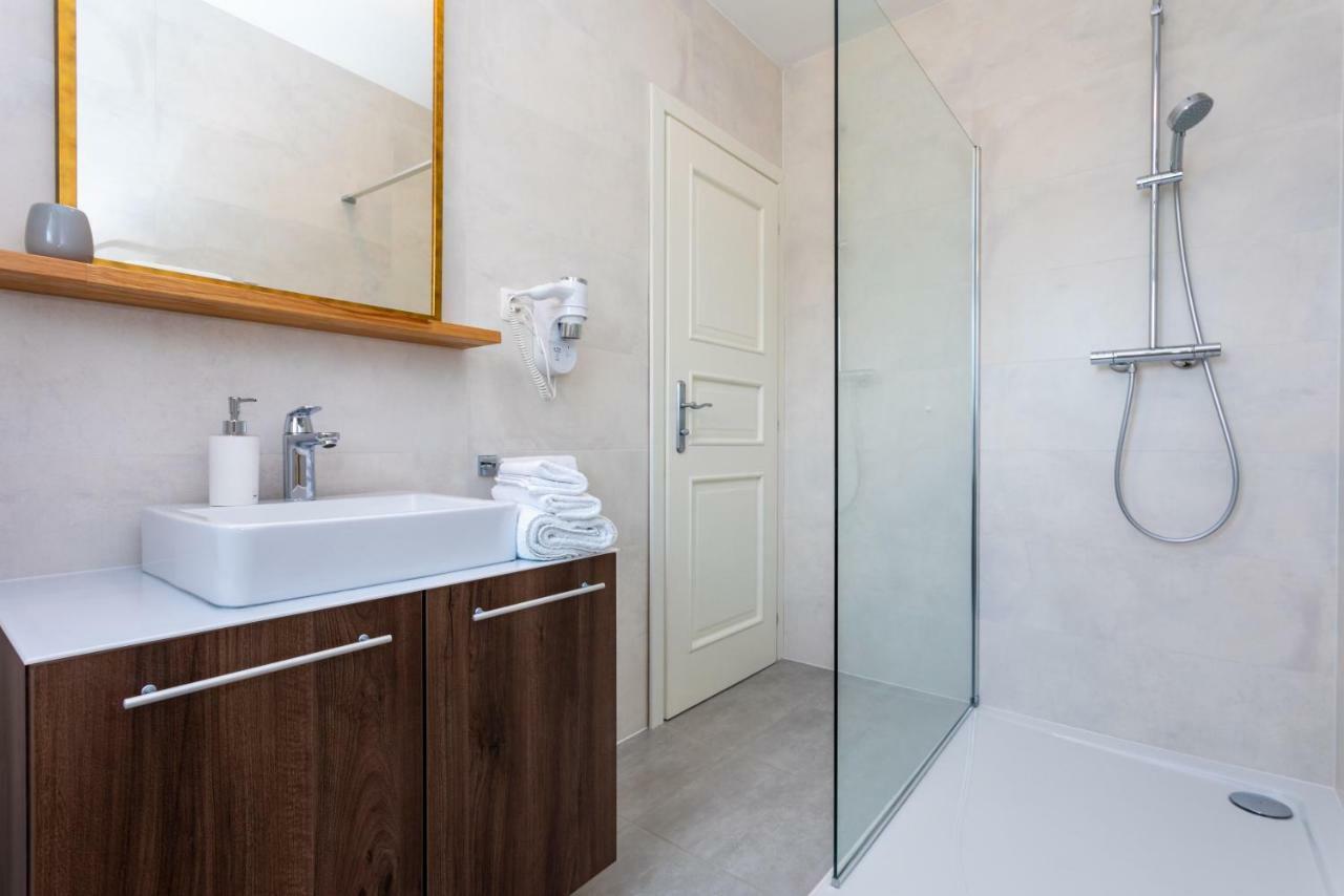 Bed & Breakfast Dosen IV Baska  Bagian luar foto