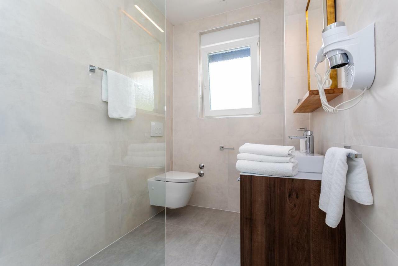 Bed & Breakfast Dosen IV Baska  Bagian luar foto