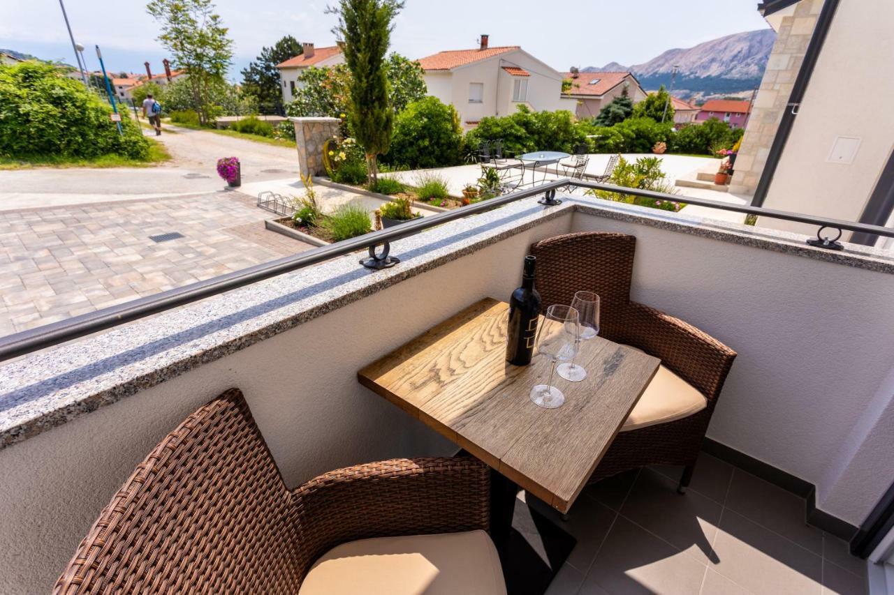 Bed & Breakfast Dosen IV Baska  Bagian luar foto