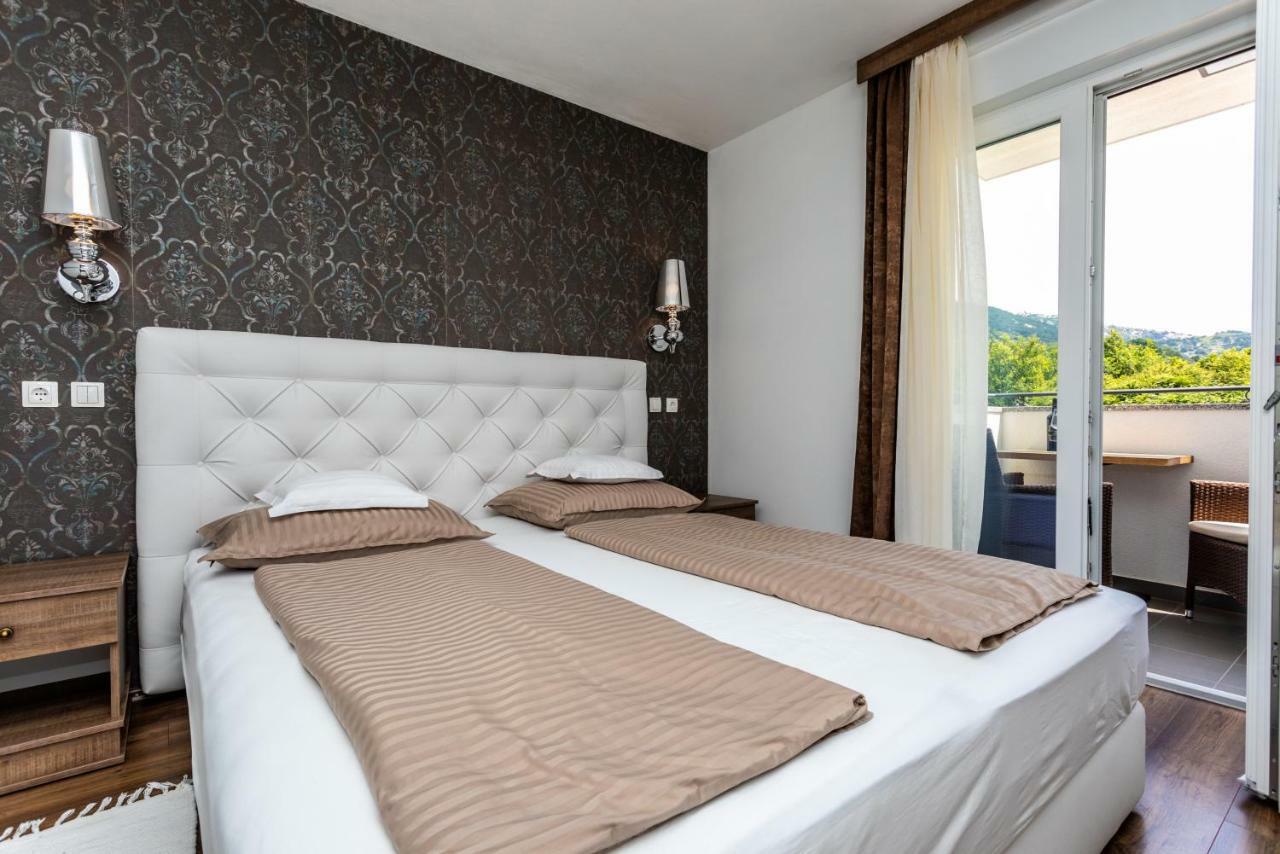 Bed & Breakfast Dosen IV Baska  Bagian luar foto