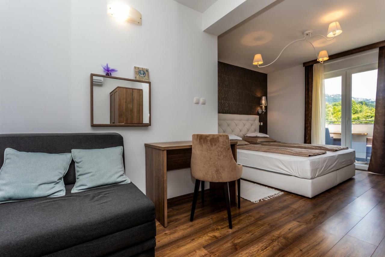 Bed & Breakfast Dosen IV Baska  Bagian luar foto
