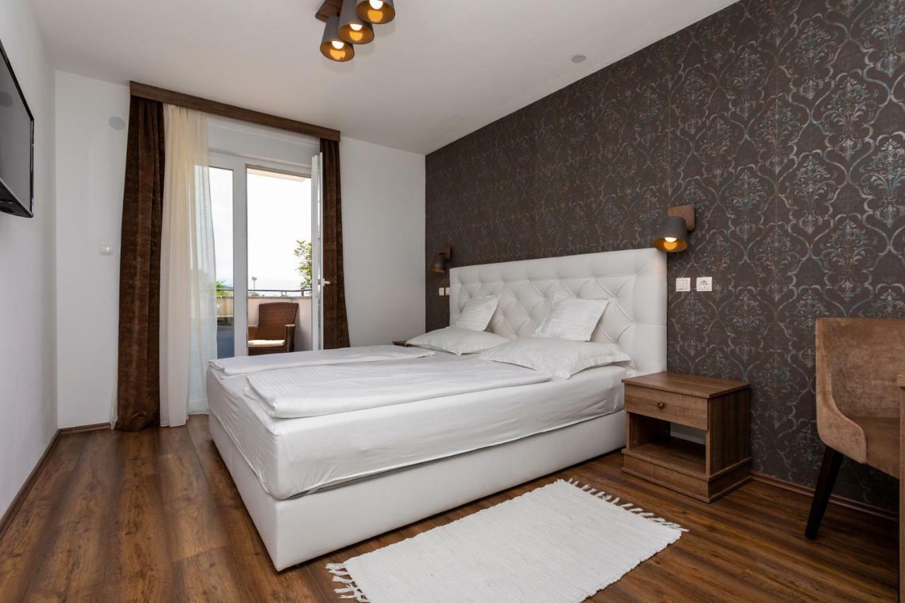 Bed & Breakfast Dosen IV Baska  Bagian luar foto