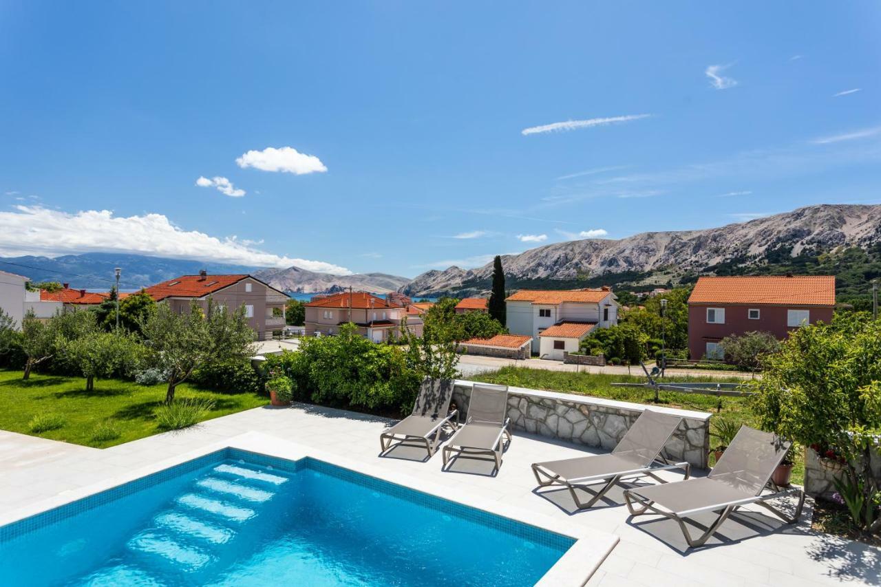 Bed & Breakfast Dosen IV Baska  Bagian luar foto